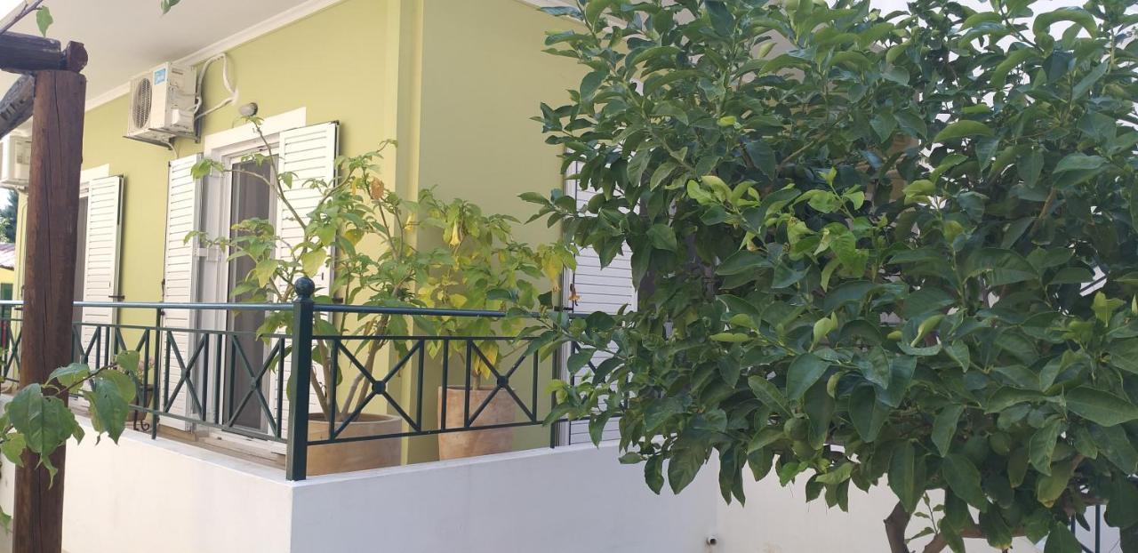 Vicky'S Place,Near Athens Airport Koropíon Exterior foto